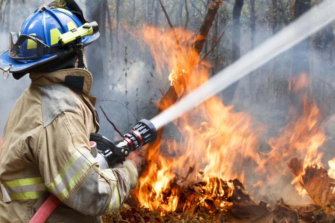 How Fire Barrier Experts Prevent Rapid Fire Spread