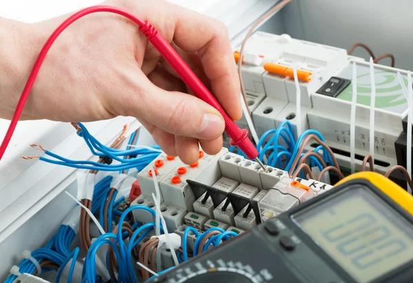 Expert Glenpool Electrician Solutions for Residential and Commercial Needs